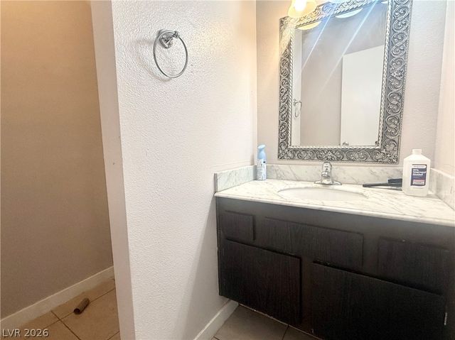 3469 Villa Knolls South Drive, Las Vegas, NV 89120