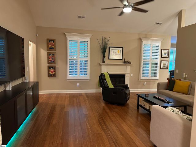 933 Benchmark Drive, Wellford, SC 29385