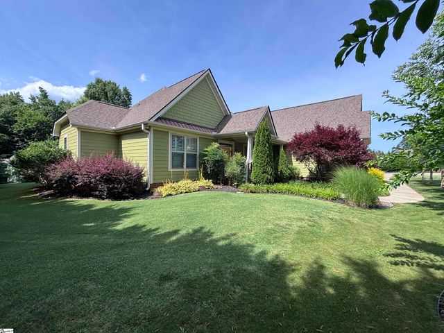 933 Benchmark Drive, Wellford, SC 29385