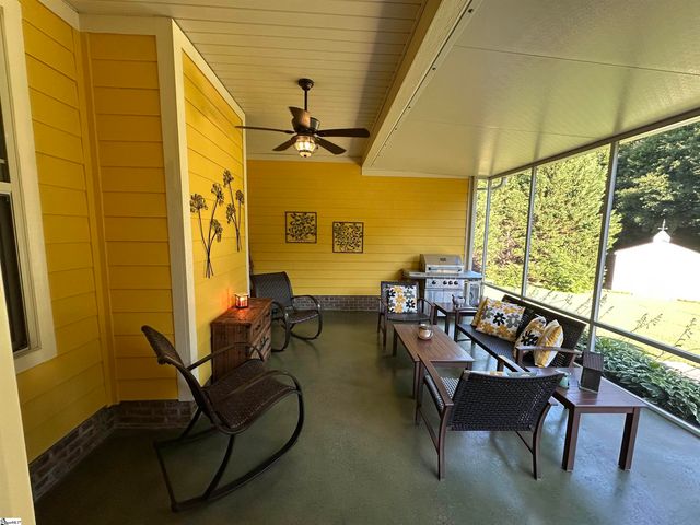 933 Benchmark Drive, Wellford, SC 29385