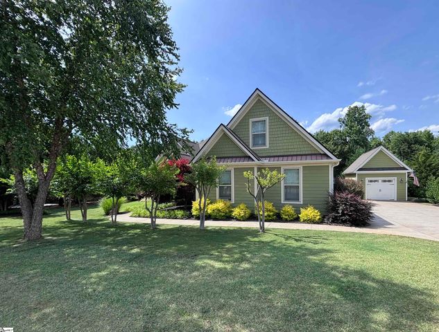 933 Benchmark Drive, Wellford, SC 29385