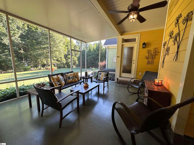 933 Benchmark Drive, Wellford, SC 29385