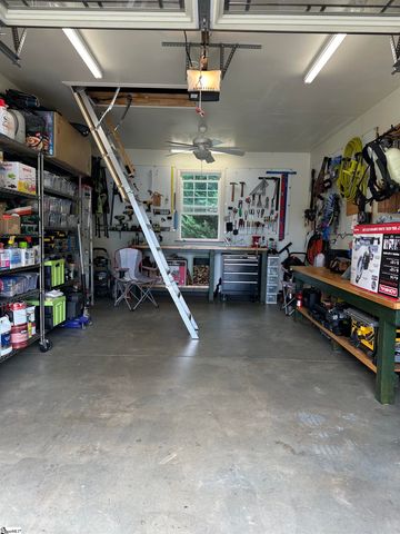 933 Benchmark Drive, Wellford, SC 29385