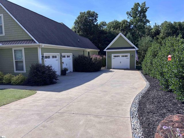 933 Benchmark Drive, Wellford, SC 29385
