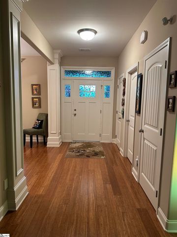 933 Benchmark Drive, Wellford, SC 29385