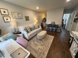 730 NW 4th Ave 3, Fort Lauderdale, FL 33311