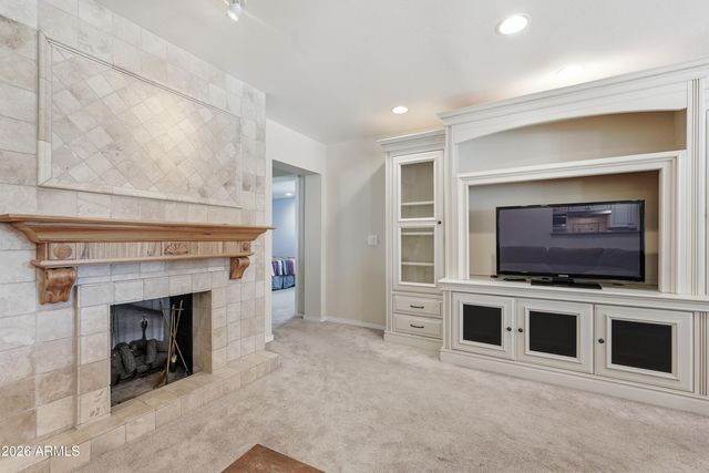 3223 E WELDON Avenue, Phoenix, AZ 85018