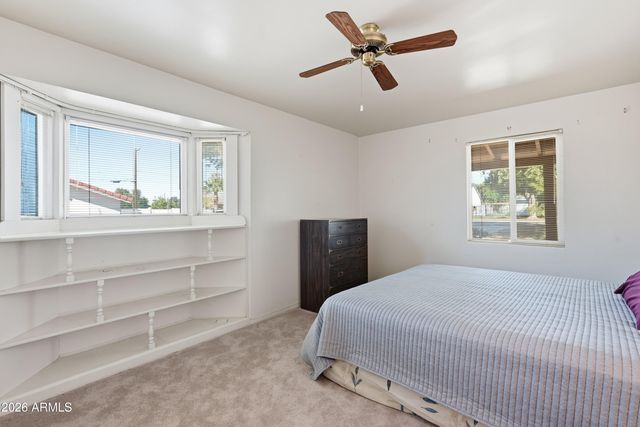 3223 E WELDON Avenue, Phoenix, AZ 85018