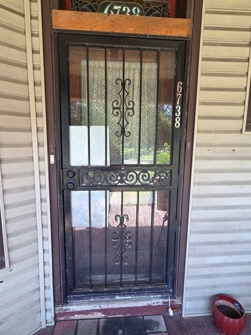 6738 S Normal Boulevard, Chicago, IL 60621