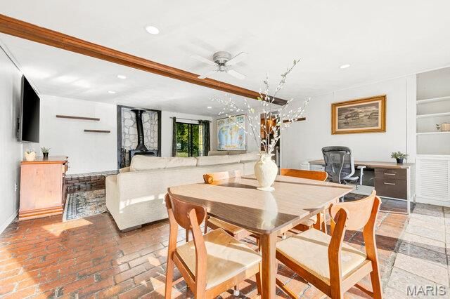 1734 Beverly Drive, St Charles, MO 63303