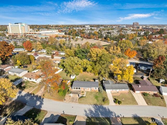 1734 Beverly Drive, St Charles, MO 63303