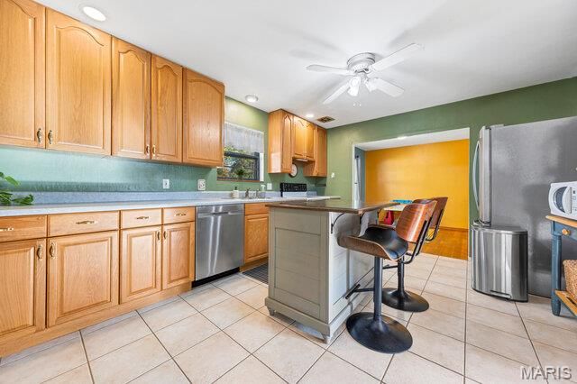 1734 Beverly Drive, St Charles, MO 63303