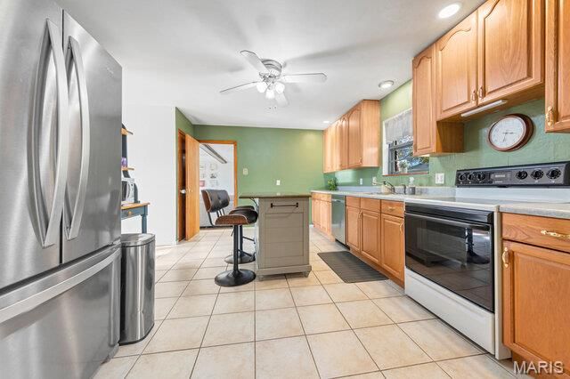 1734 Beverly Drive, St Charles, MO 63303