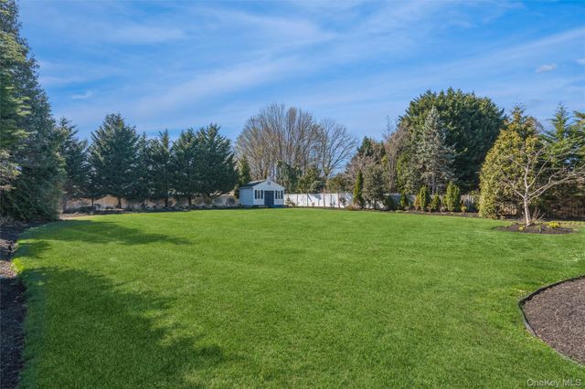 21 Tollgate Drive, East Northport, NY 11731