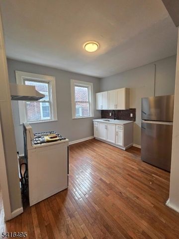 407 S 15Th St, Newark City, NJ 07103