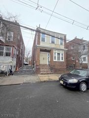 407 S 15Th St, Newark City, NJ 07103