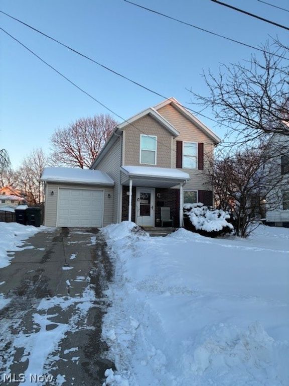 2343 18th Street SW, Akron, OH 44314