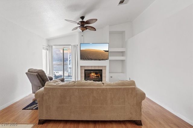 899 Hornbeak Court, Las Vegas, NV 89123