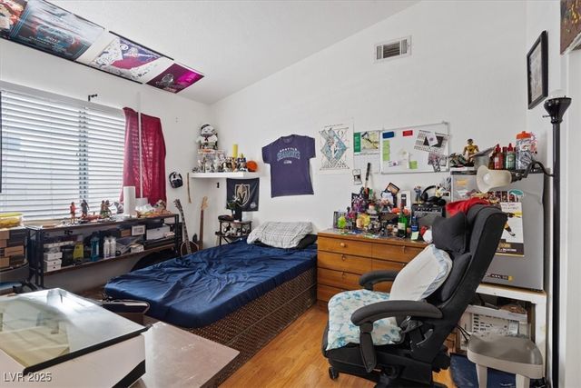 899 Hornbeak Court, Las Vegas, NV 89123