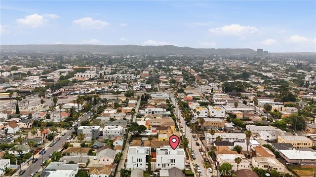 1430 S Cloverdale Avenue, Los Angeles, CA 90019