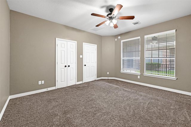 38 Ginger Jar Street, The Woodlands, TX 77382