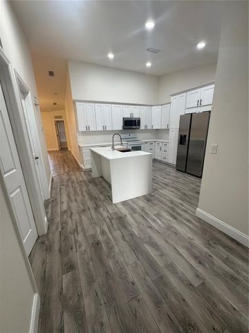 2880 CLUB CORTILE CIRCLE B, Kissimmee, FL 34746