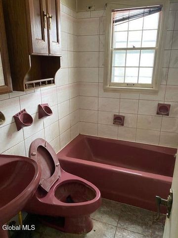 40 Killean Park, Colonie, NY 12205