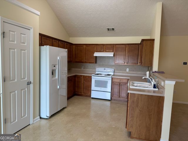 627 Majesty Crossing (Xing), Winder, GA 30680
