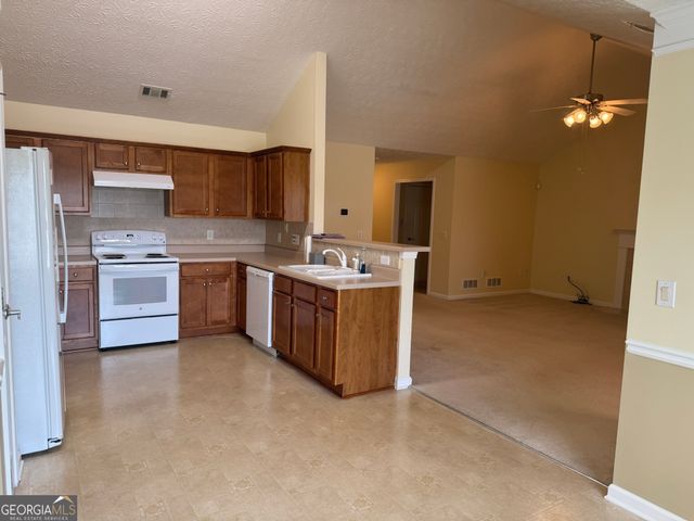 627 Majesty Crossing (Xing), Winder, GA 30680