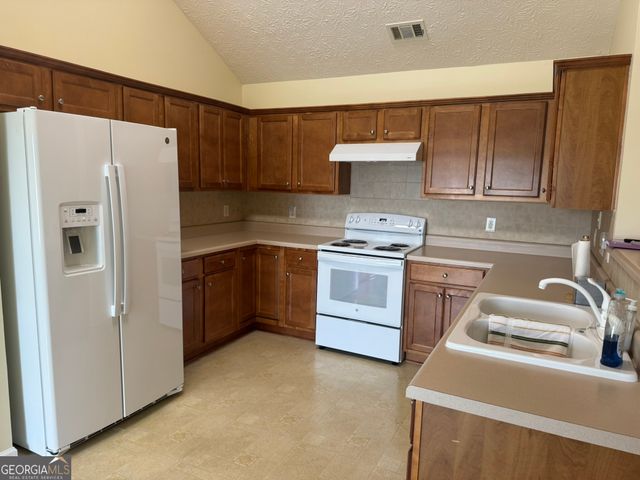 627 Majesty Crossing (Xing), Winder, GA 30680