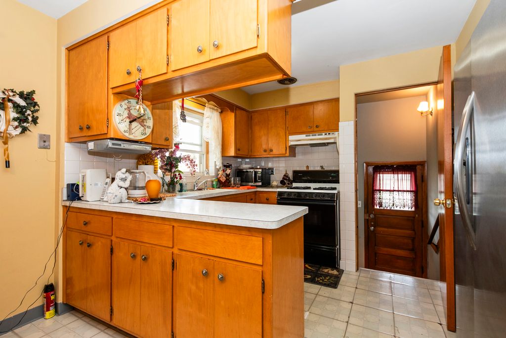 4601 S Komensky Avenue, Chicago, IL 60632 — photo 3