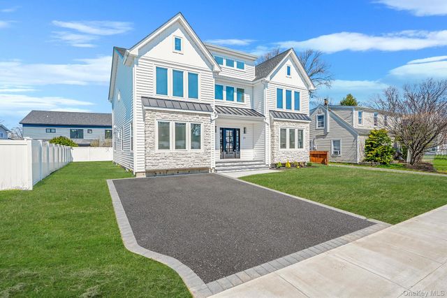 31 Libby Avenue, Hicksville, NY 11801