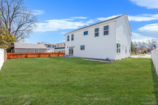 31 Libby Avenue, Hicksville, NY 11801