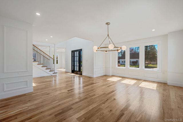 31 Libby Avenue, Hicksville, NY 11801