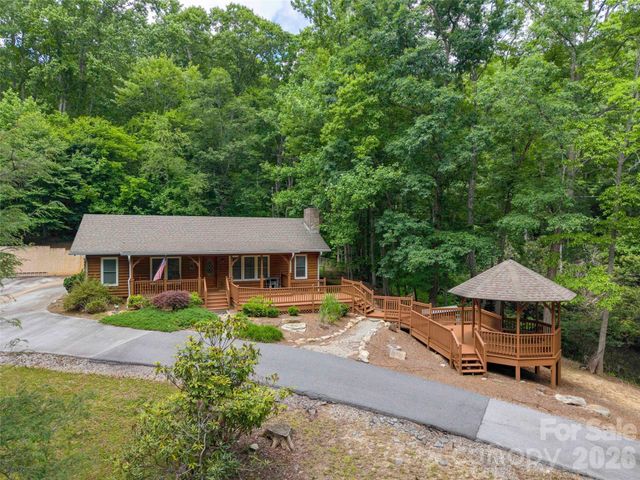 743 Kyles Creek Road, Hendersonville, NC 28792