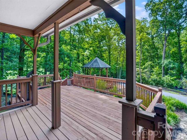 743 Kyles Creek Road, Hendersonville, NC 28792
