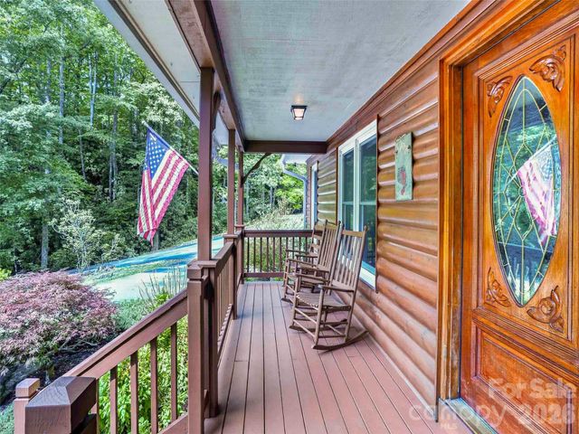 743 Kyles Creek Road, Hendersonville, NC 28792
