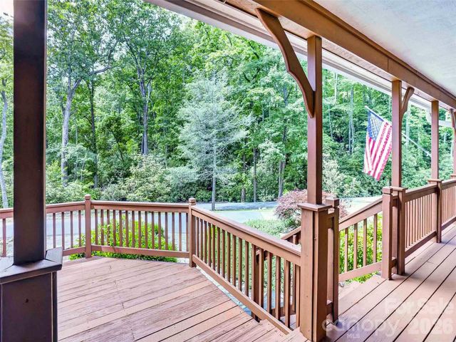 743 Kyles Creek Road, Hendersonville, NC 28792