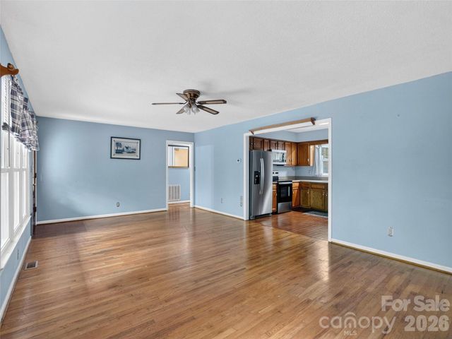 743 Kyles Creek Road, Hendersonville, NC 28792