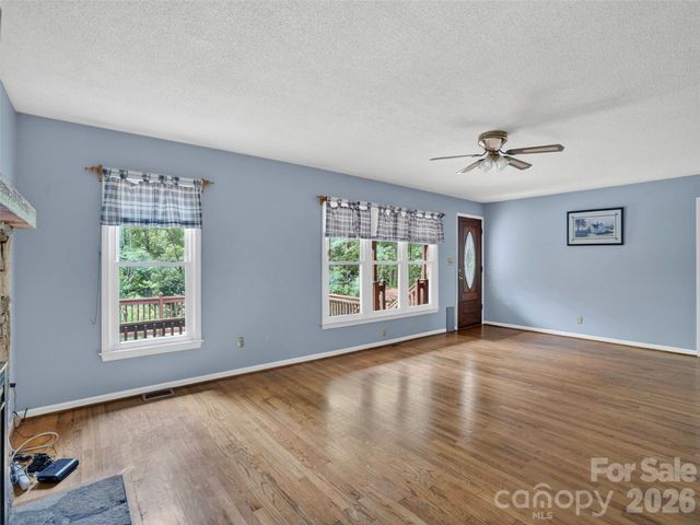 743 Kyles Creek Road, Hendersonville, NC 28792