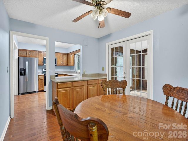 743 Kyles Creek Road, Hendersonville, NC 28792
