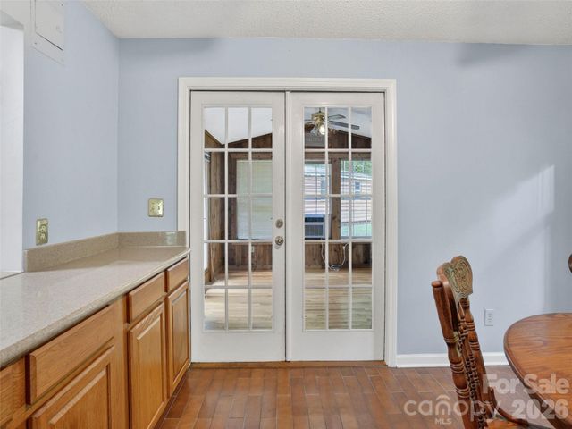 743 Kyles Creek Road, Hendersonville, NC 28792