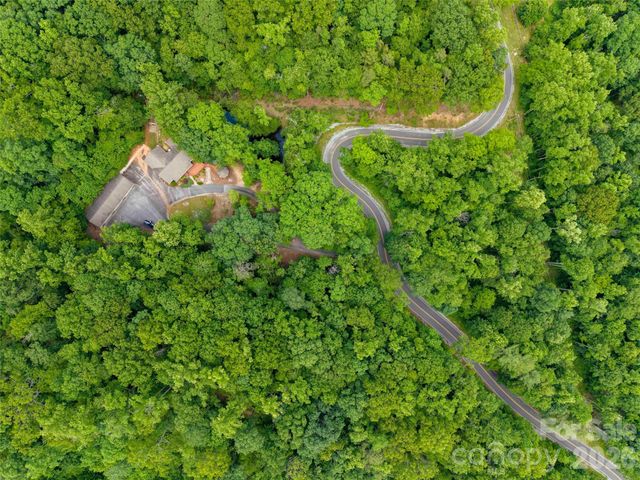 743 Kyles Creek Road, Hendersonville, NC 28792