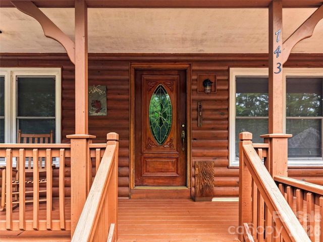 743 Kyles Creek Road, Hendersonville, NC 28792