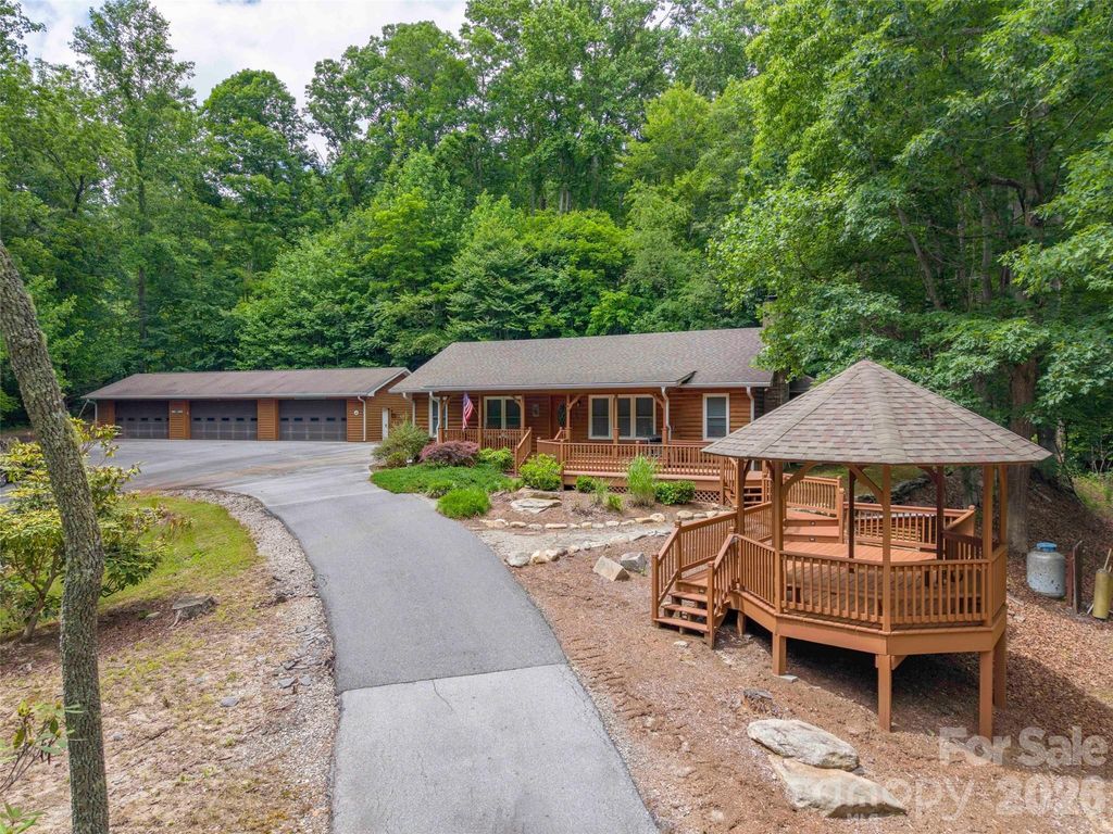 743 Kyles Creek Road, Hendersonville, NC 28792