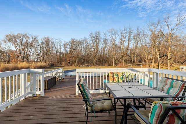 5430 Holly Road, Fulton, IL 61252