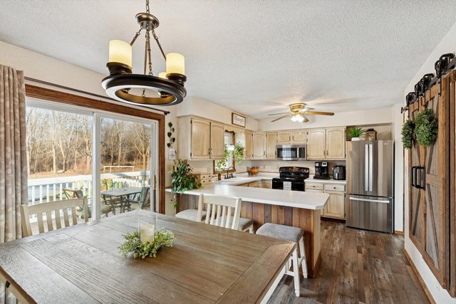 5430 Holly Road, Fulton, IL 61252