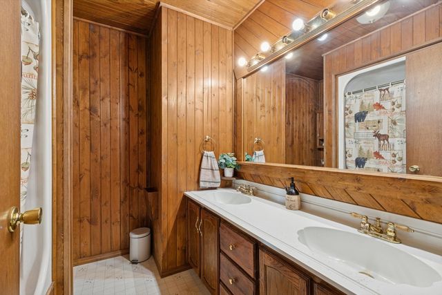 5430 Holly Road, Fulton, IL 61252