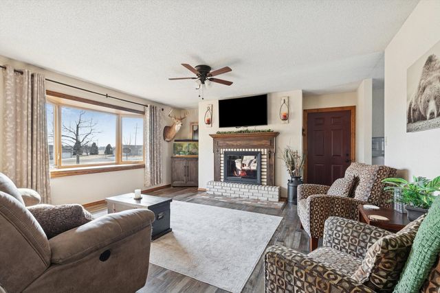 5430 Holly Road, Fulton, IL 61252