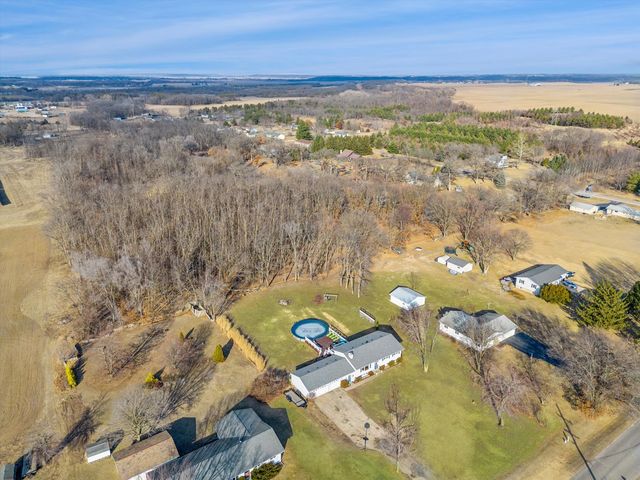 5430 Holly Road, Fulton, IL 61252